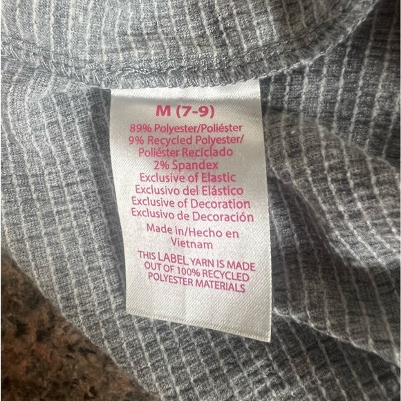 Adorable gray shorts - Picture 3 of 7